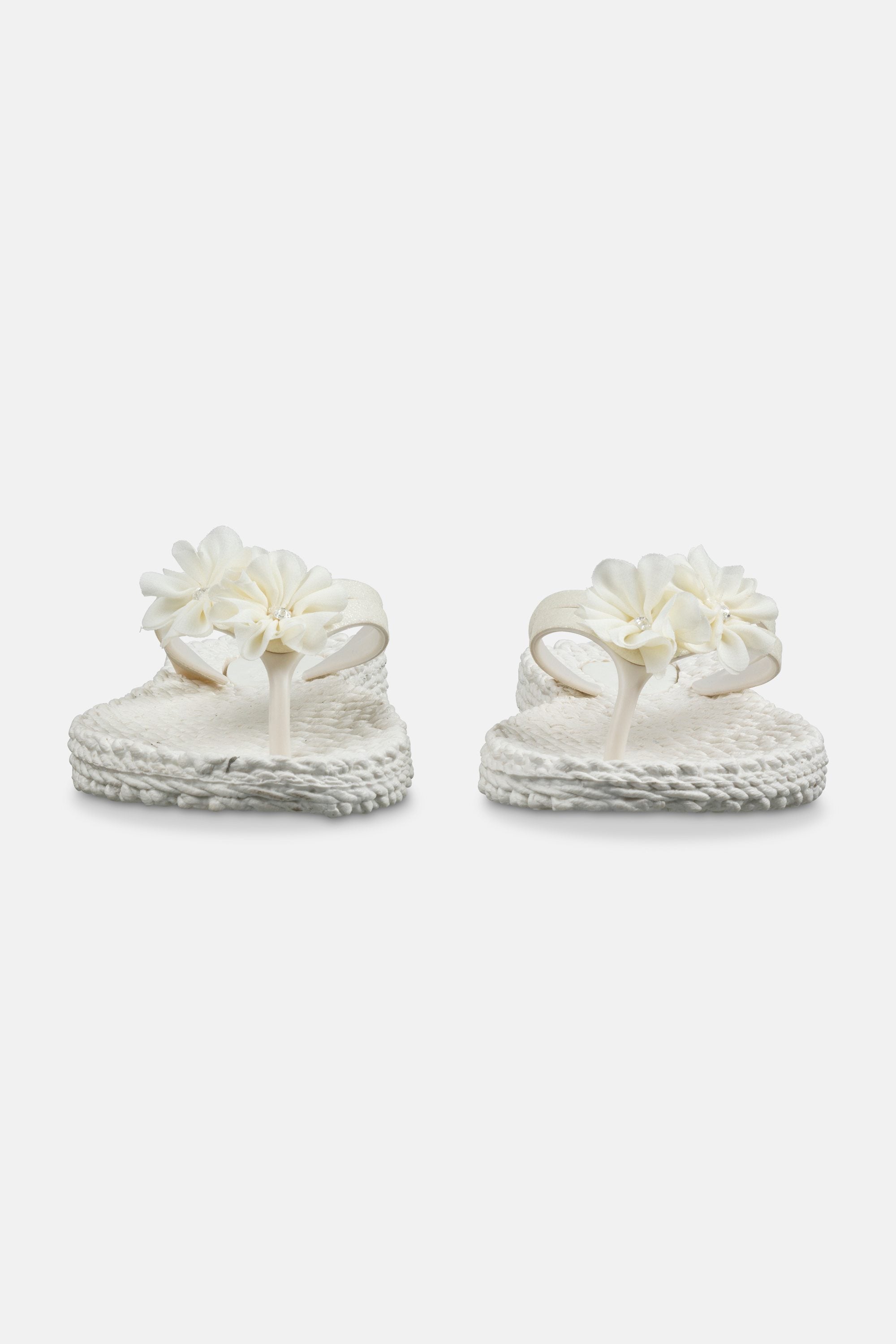 Flip Flops with Flowers - Creme